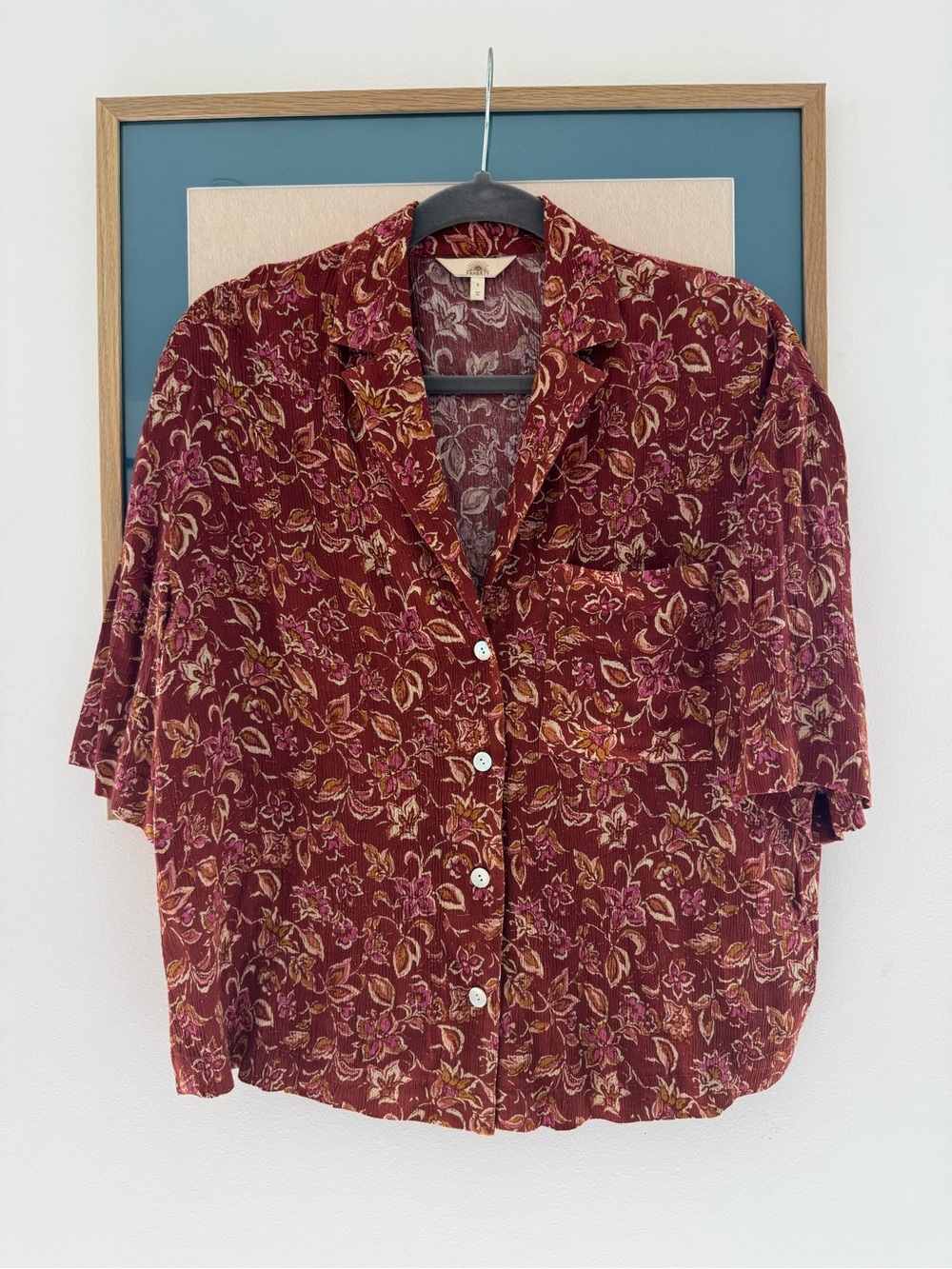 NWOT Faherty Floral Button Shirt - Small